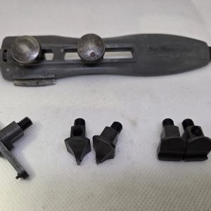 Favorite CLEF Universal Waterproof Case Opener